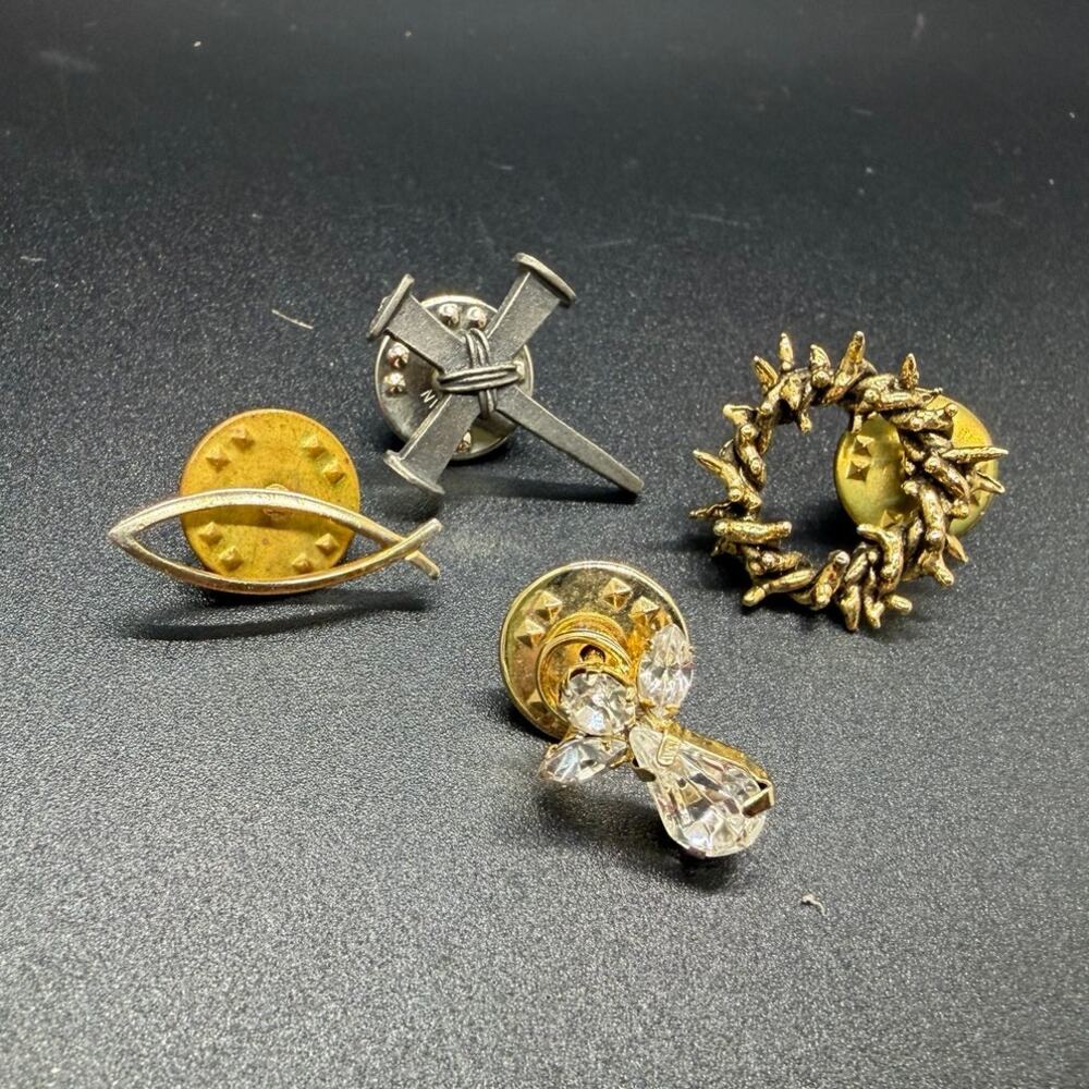 Lot of 4 Christian Religuos lapel pin